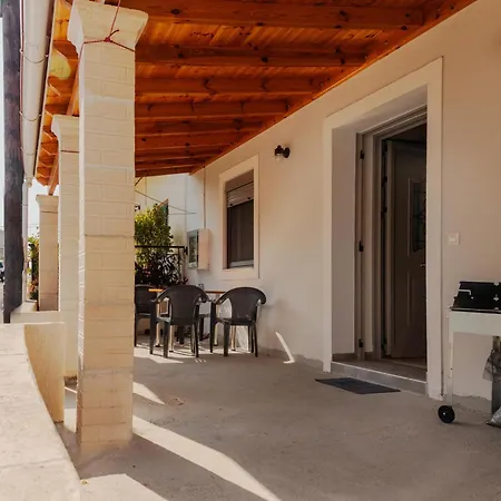 Koul House Apartmán *